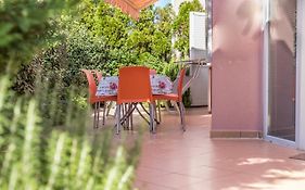 Apartments Lovorka